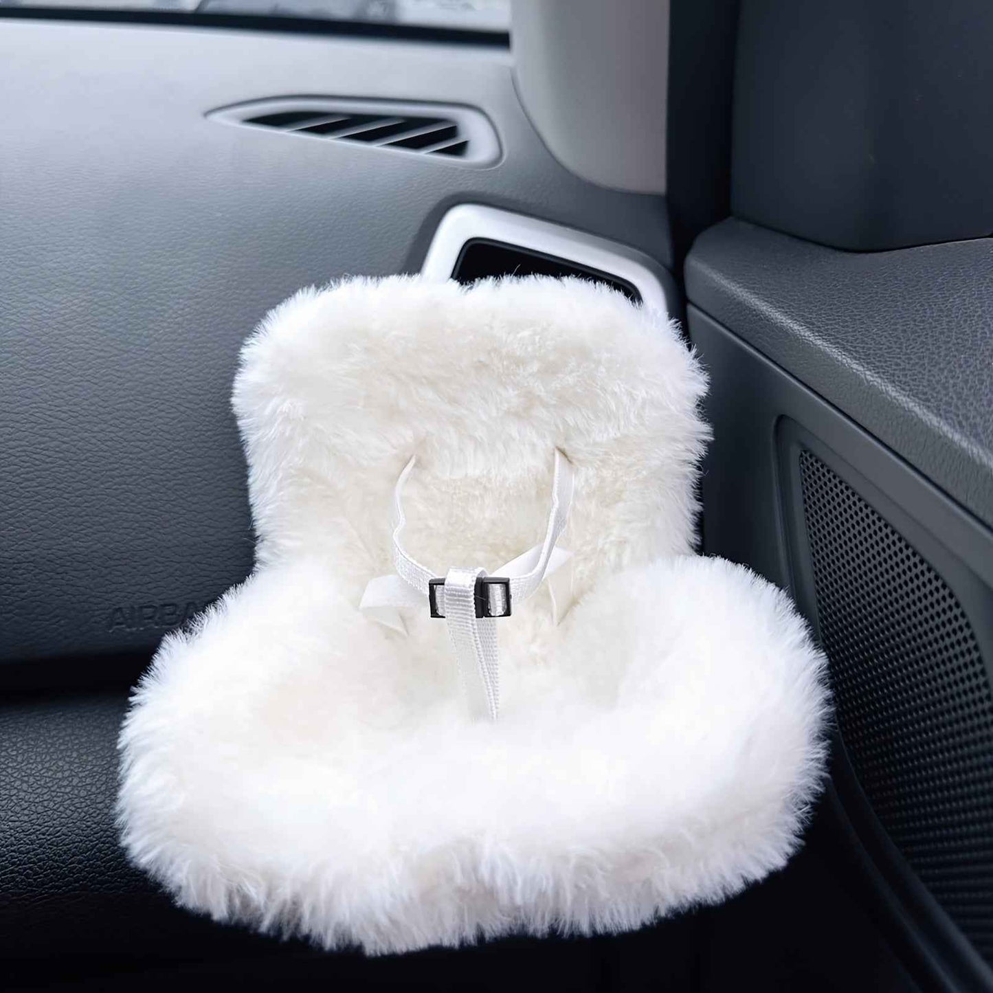 🚗 Siège Auto Labubu – Votre Copilote Kawaii pour des Trajets Pleins de Joie