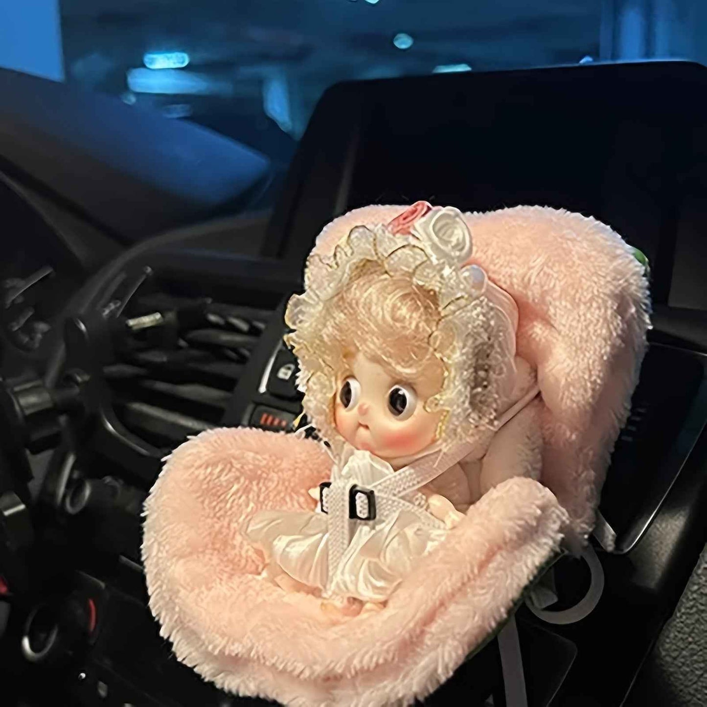🚗 Siège Auto Labubu – Votre Copilote Kawaii pour des Trajets Pleins de Joie