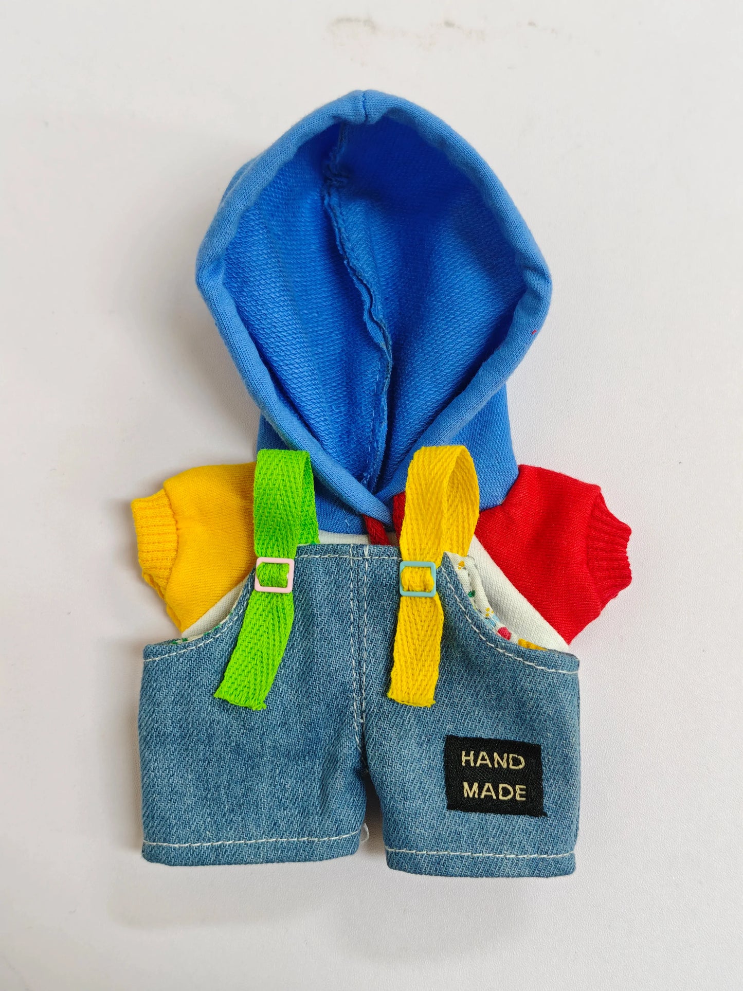👖💙 Overalls en Denim pour Poupée Labubu – 17 cm de Style et d’Aventure !