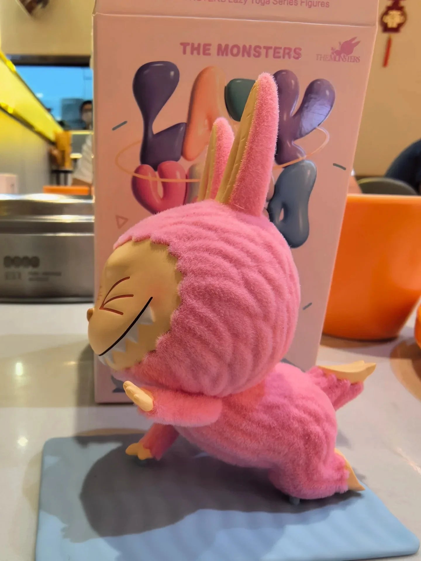 🧘 Figurine Labubu Lazy Yoga – Boîte Surprise Kawaii