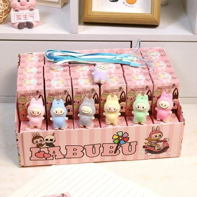 🎨 Labubu Cartoon Resin Plush Pendant – Accessoire Kawaii à Surprendre !