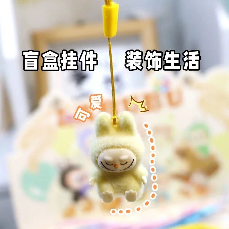 🎨 Labubu Cartoon Resin Plush Pendant – Accessoire Kawaii à Surprendre !