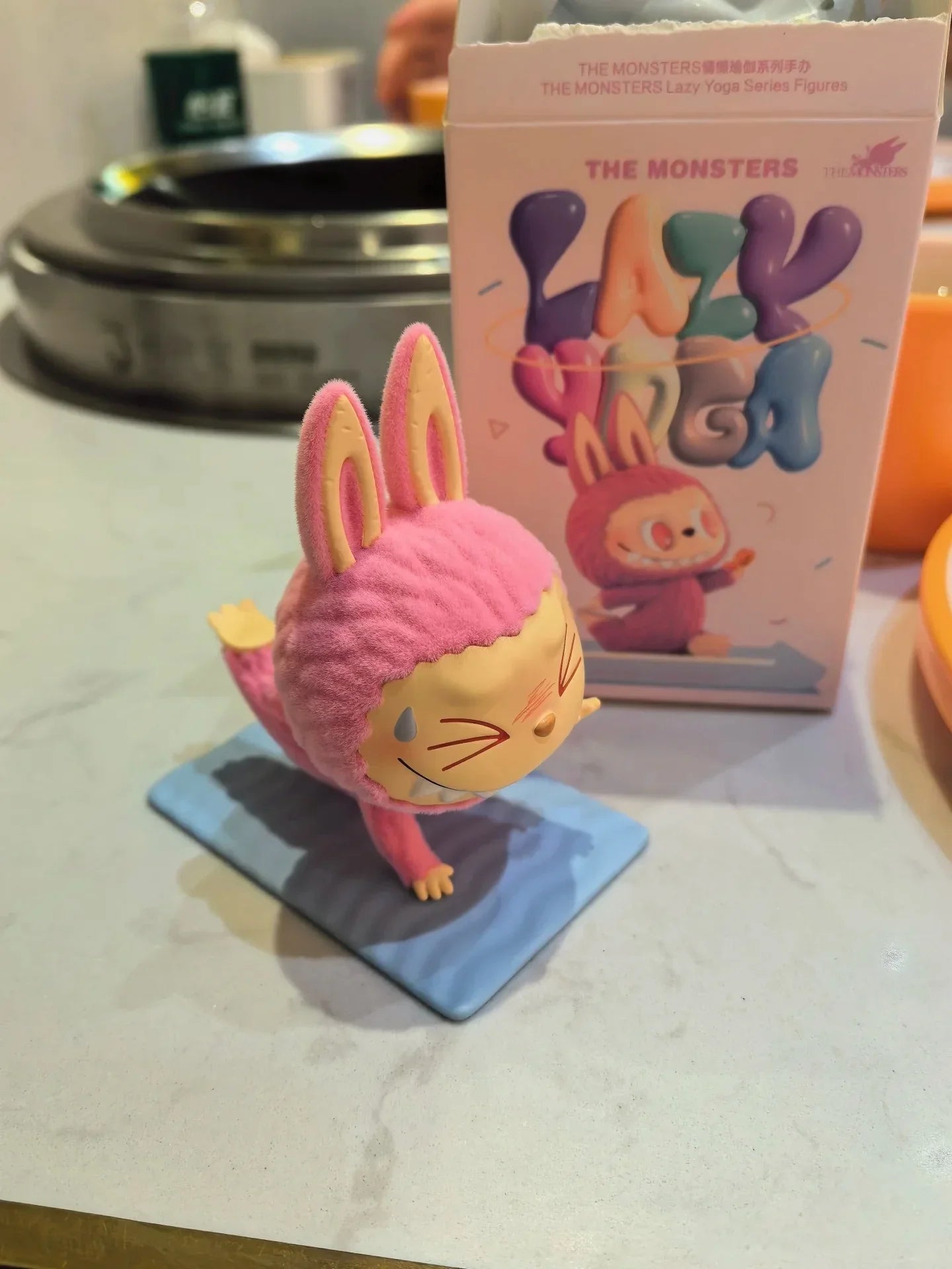 🧘 Figurine Labubu Lazy Yoga – Boîte Surprise Kawaii