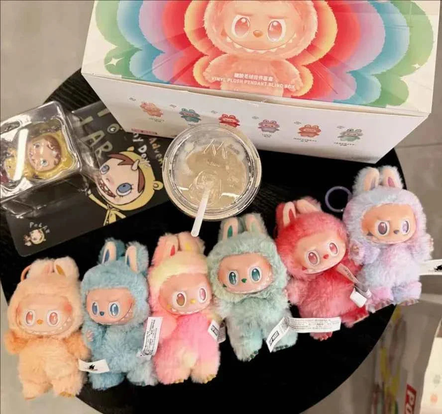 💖 Figurine Émaillée Labubu Heartbeat Macaron – Monstre Kawaii Collectible
