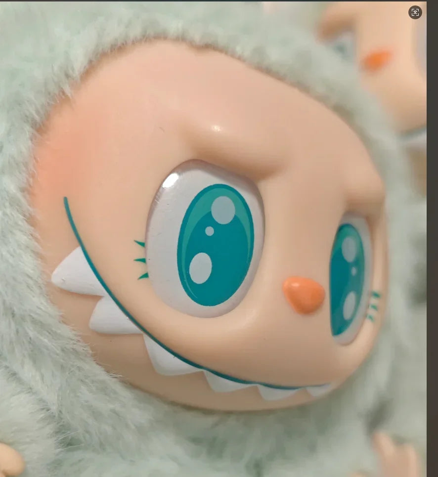 🍼 Labubu Baby Cry - V1 V2 (17 cm) – Votre Nouveau Compagnon Emotif