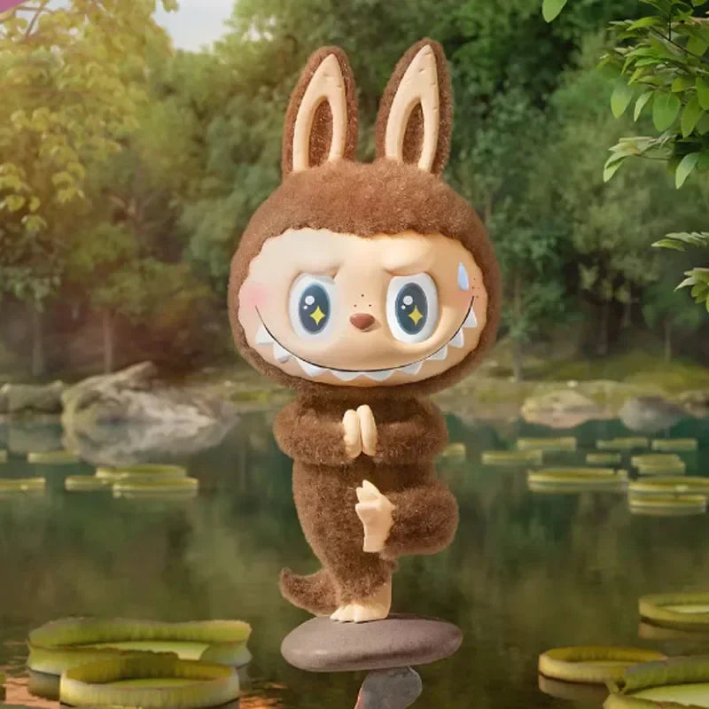 🧘 Figurine Labubu Lazy Yoga – Boîte Surprise Kawaii