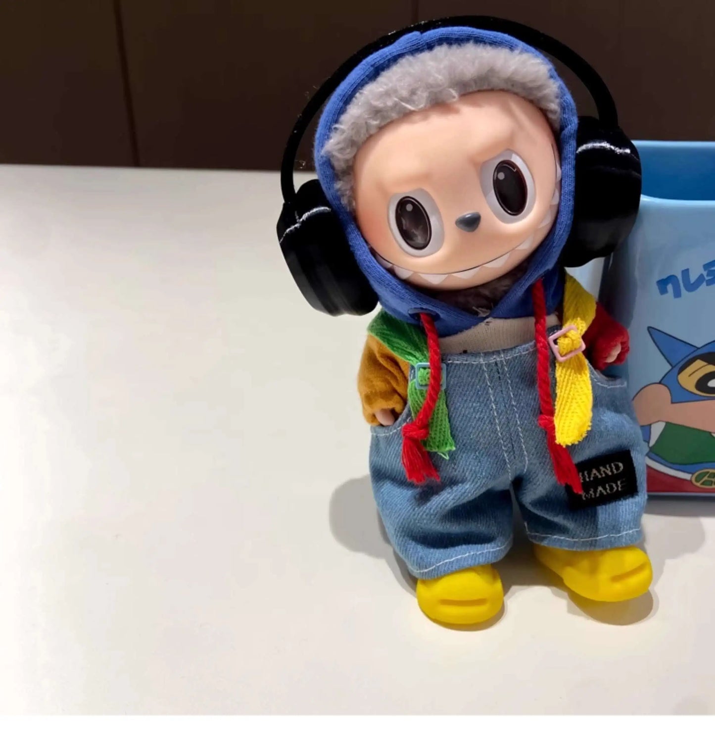 👖💙 Overalls en Denim pour Poupée Labubu – 17 cm de Style et d’Aventure !