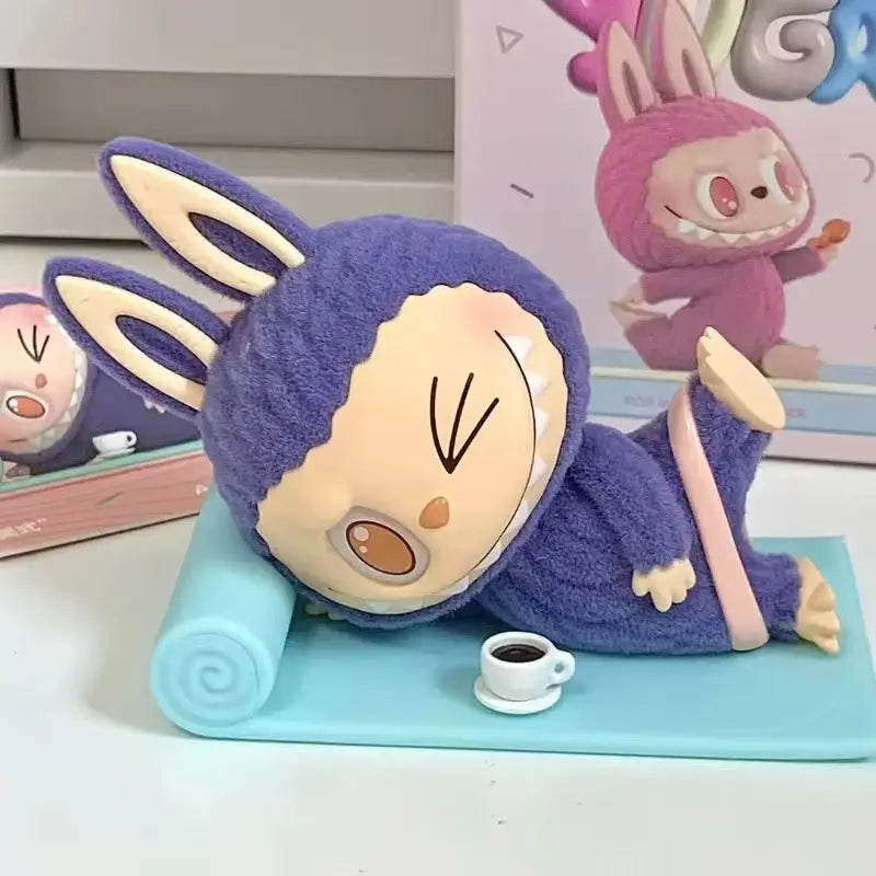 🧘 Figurine Labubu Lazy Yoga – Boîte Surprise Kawaii