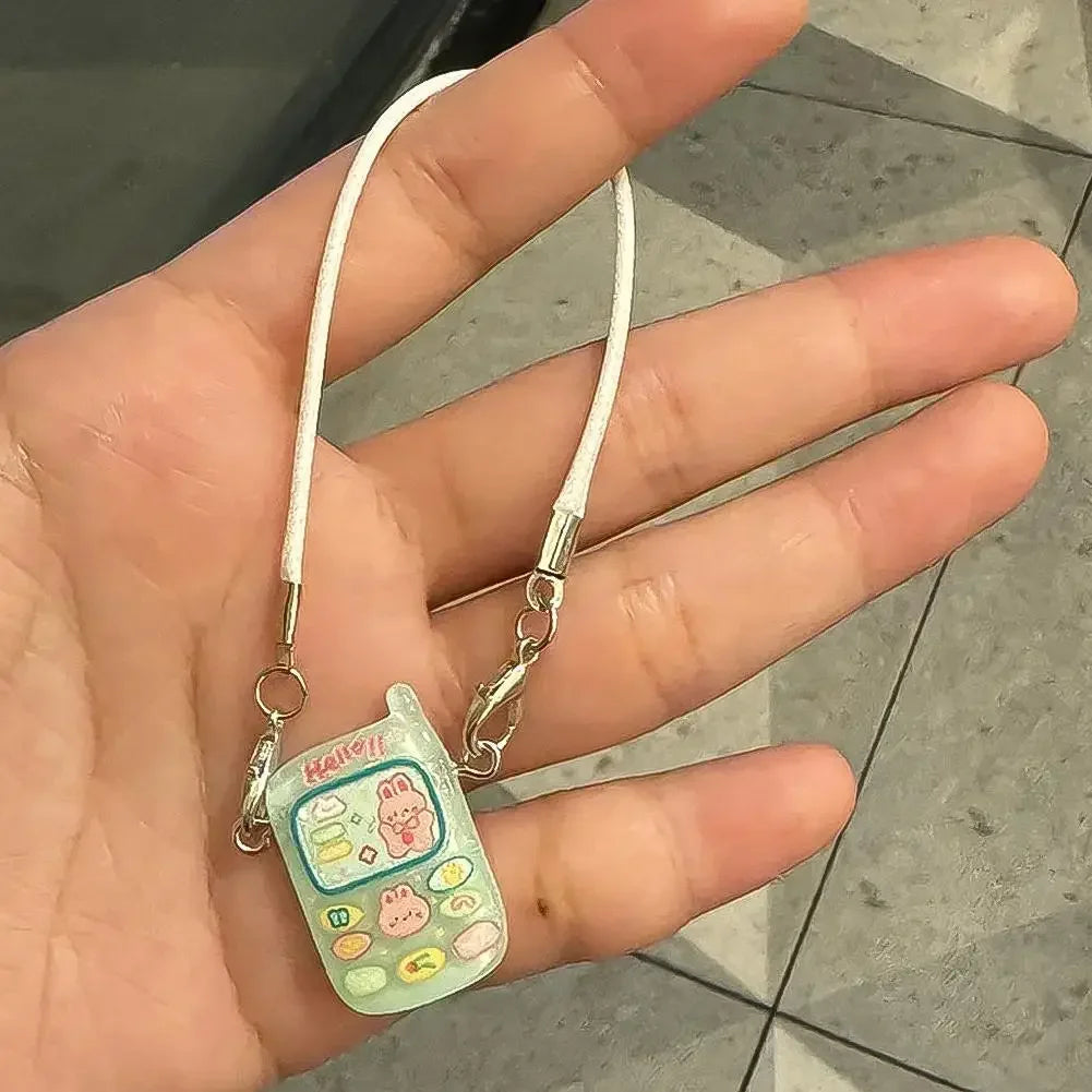 📱 Pendentif Mini Cartoon Labubu – L’accessoire qui fait toute la différence !