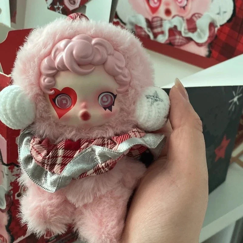 ❄️ SKULLPANDA - Hiver Enchanté : Poupée Pendentif de Collection