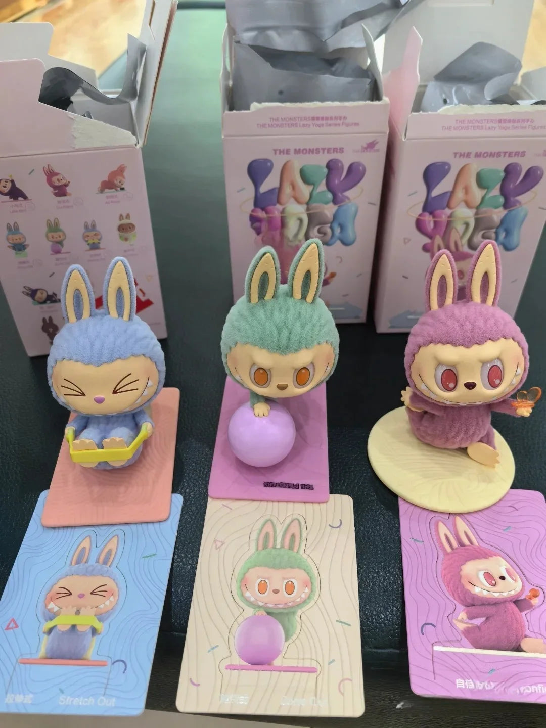 🧘 Figurine Labubu Lazy Yoga – Boîte Surprise Kawaii