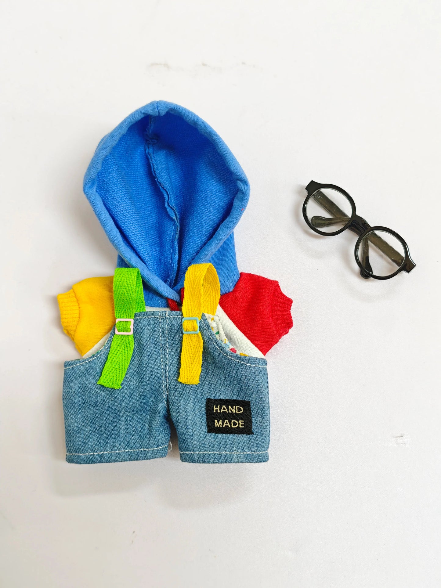 👖💙 Overalls en Denim pour Poupée Labubu – 17 cm de Style et d’Aventure !