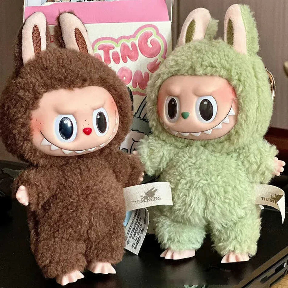 🧸 Figurine Labubu Enamel 17 cm – Monstre Kawaii & Déco Pop