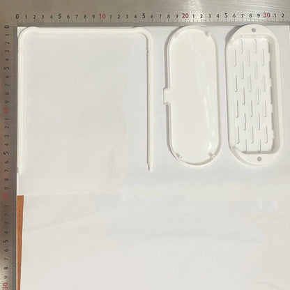 👗 Ensemble de 10 Mini Cintres pour Poupées Labubu – Organisation &amp; Style