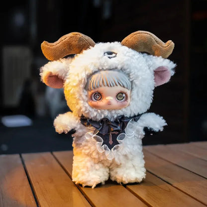 🌲 Peluche Kawaii Maymei V2 – Série Dark Forest | Décor de Bureau Mystérieux