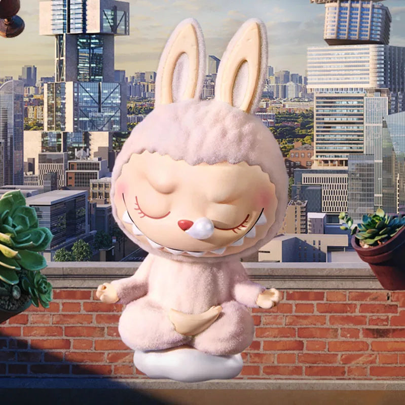 🧘♀️ LABUBU The Monsters – Série Yoga Paresseux