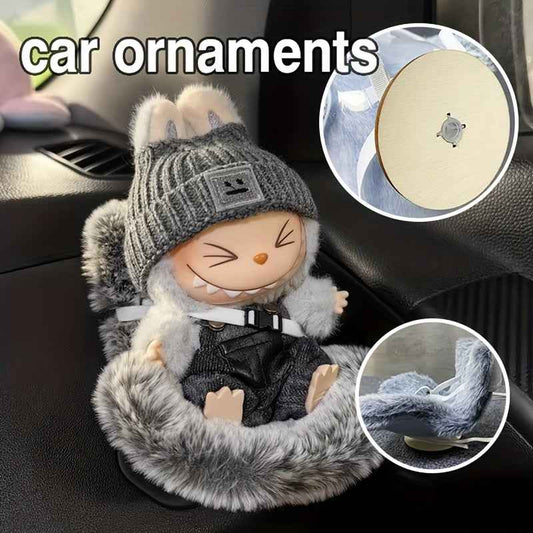 🚗 Ornements Aromatiques pour Console de Voiture – Élégance & Sérénité avec Poupée LABUBU